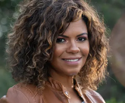 Nívea Soares
