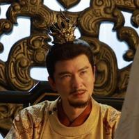 黄发泵演员头像