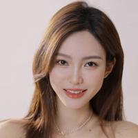 梁思佳演员头  像