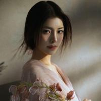 贺真演员头像