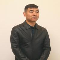 康泽东演员头 像