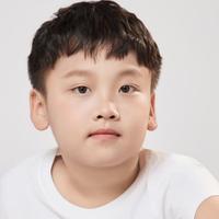 曹佳琳演员头像