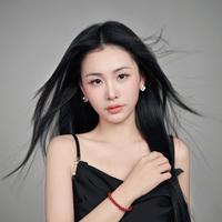 胡林苓演 员头像