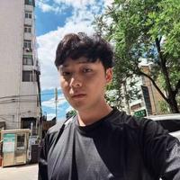 李亦安演员头像