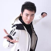 尹硕演员头  像