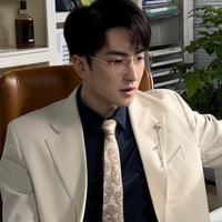 白杰演员头像