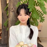 董雯衔演员头像