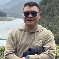 李官平演员头像