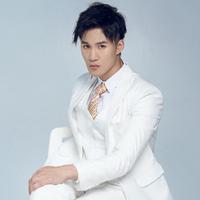 杨阳演员头  像