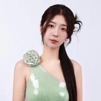何雪演员头像