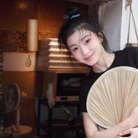 伍佳艺演员头像