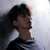 关丞浠演员头像
