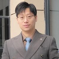 郭龙演员头像