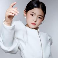 贺然演员头像