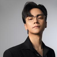  鄢中山演员头像